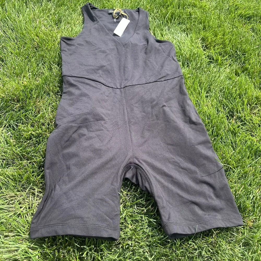 House‎ of Harlow Women's Unitard V Neck Jumpsuit Shorts Shapewear Black NWT Med